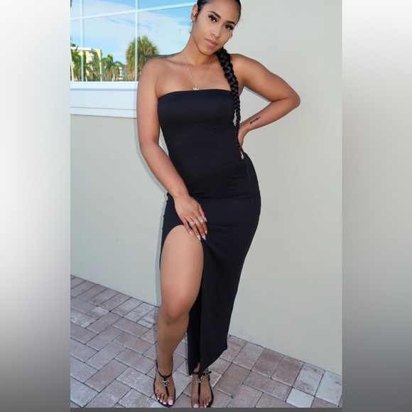 Fashion Nova Dresses & Skirts - Fashion Nova dress 🖤